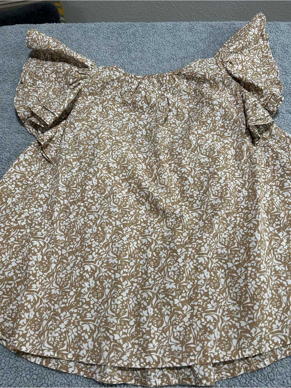 Universal Thread Beige Floral Ruffle Blouse - Picture 9 of 11